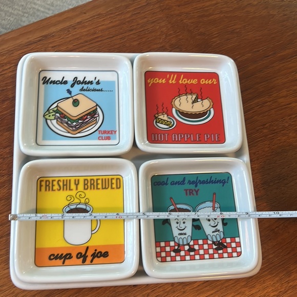 Retro Styled Serving Tray - 4 Little Dishes and Bottom Tray - Picture 4 of 4